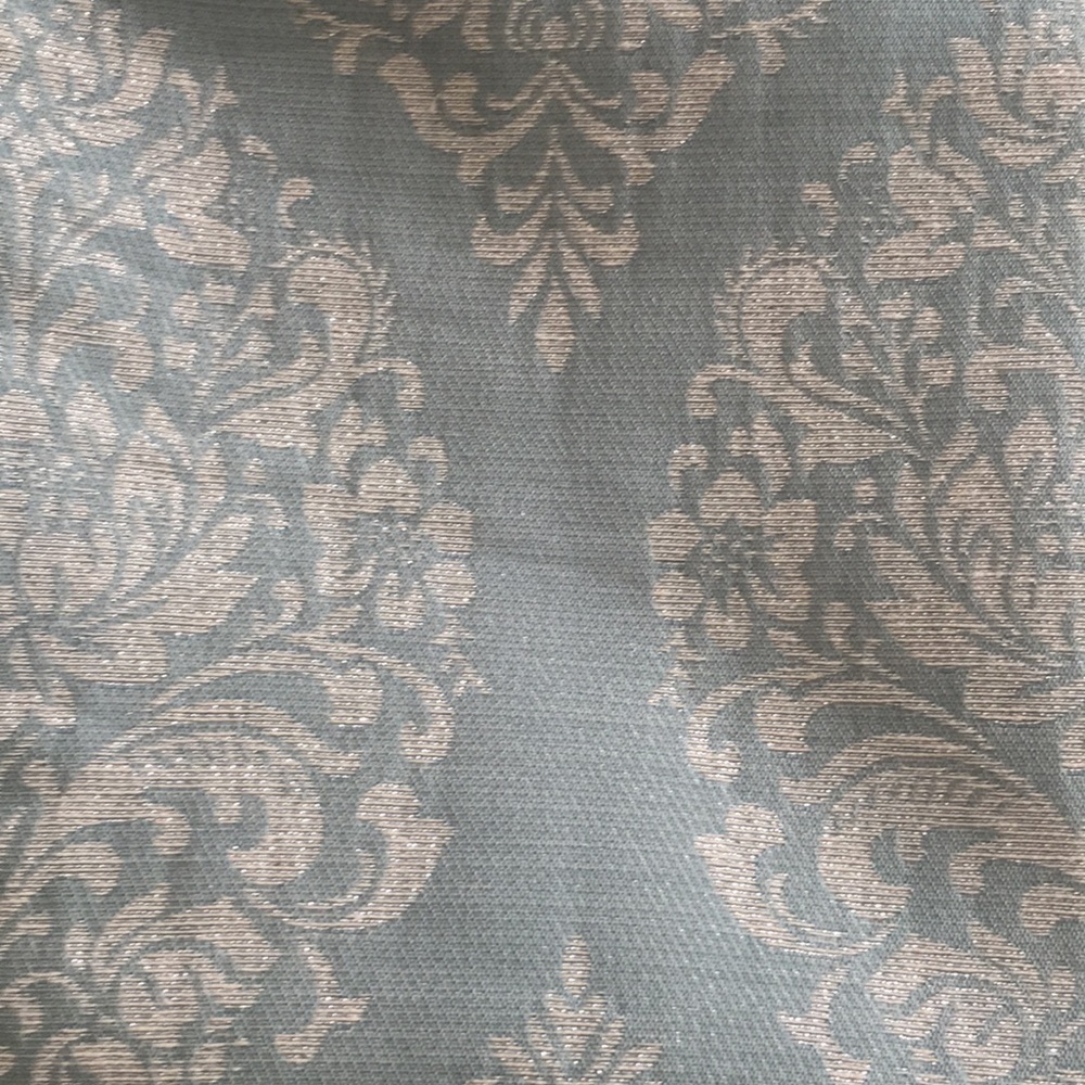 2 20 x 20 pillowcase covers